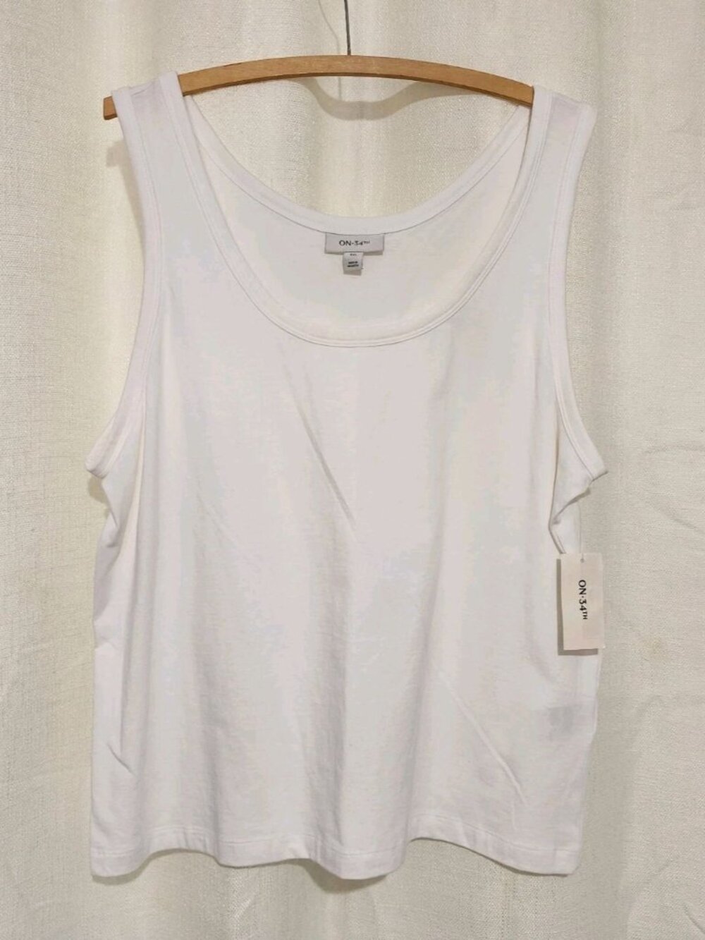 Women's Tank Top White Size XXL NWT